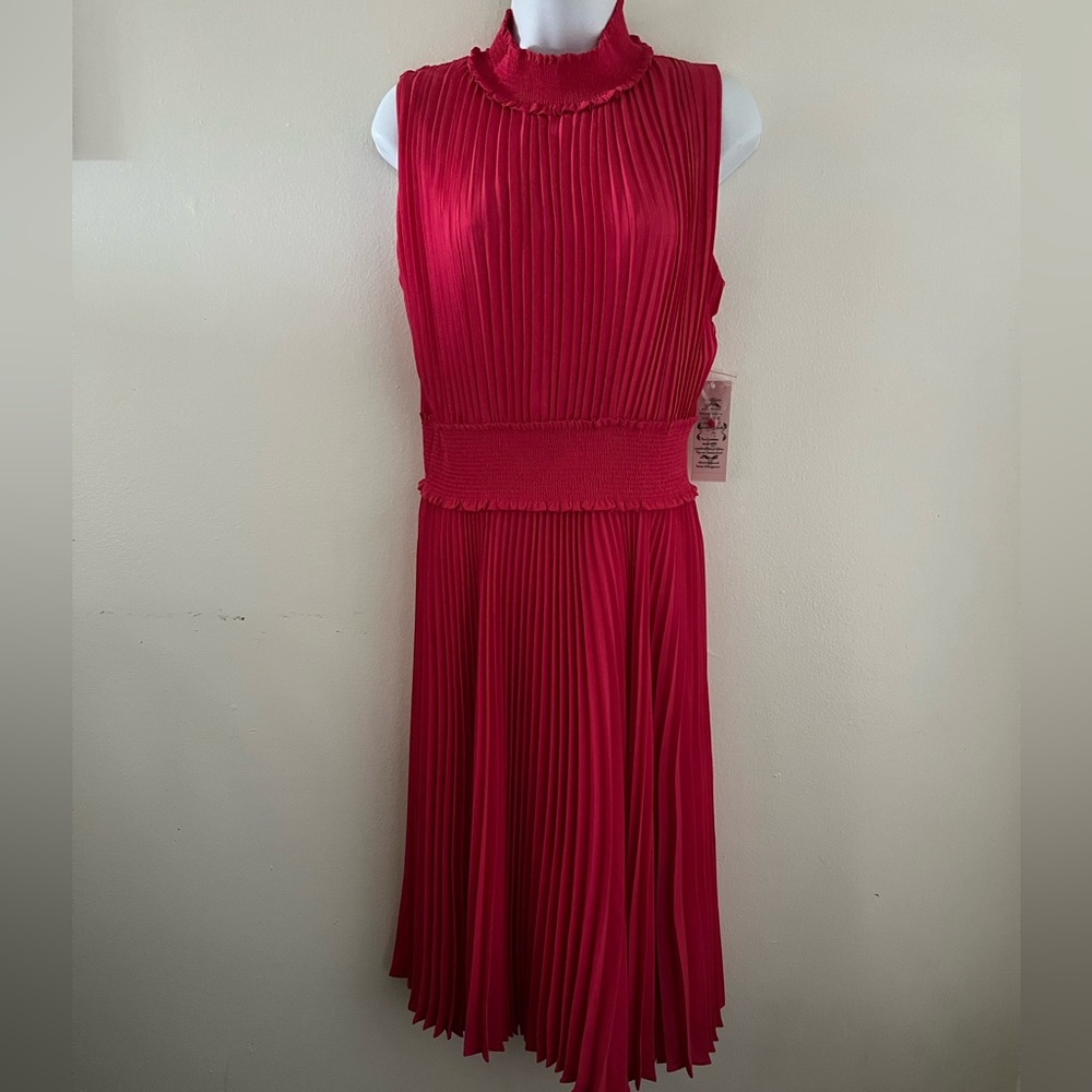 Sleeveless Red Pleated Midi Dress